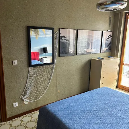 Bilocale Rondini Lägenhet *