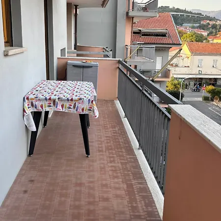 Bilocale Rondini * סן ברתולומיאו אל מארה